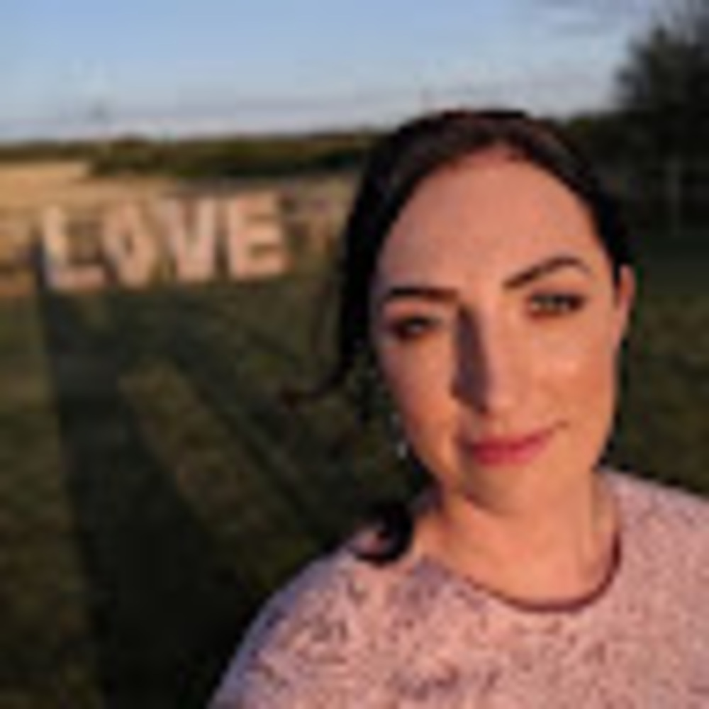 Meet your Posher, Helen
